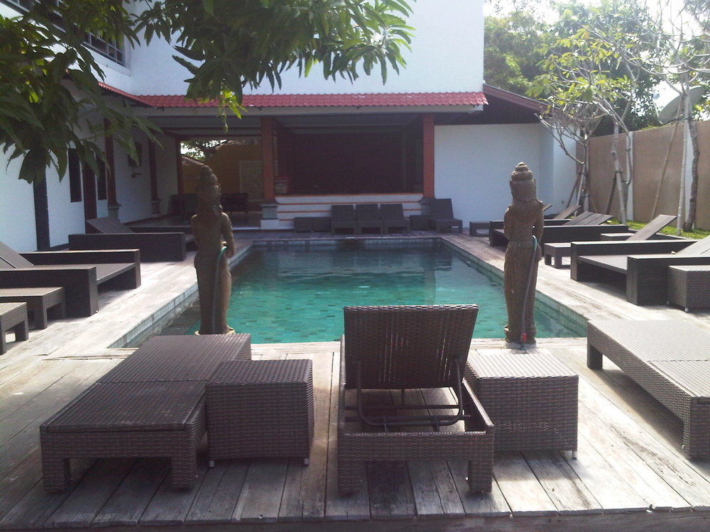 Mirah Hostel Legian Exteriör bild